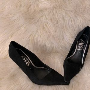 New Zara Black faux suede pointy toe pumps 4” heel